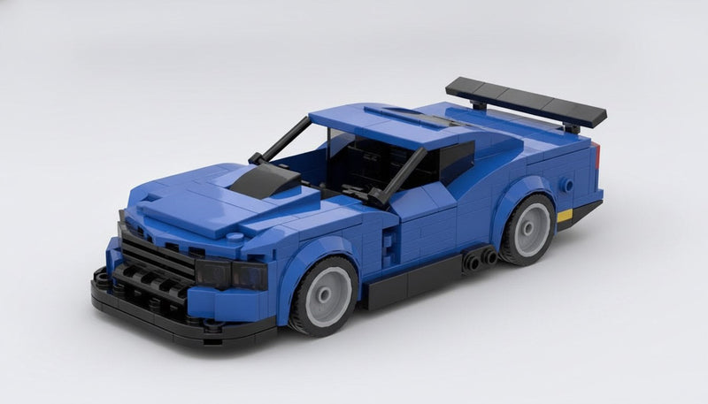 Ford Mustang GT · Blau und Weiß