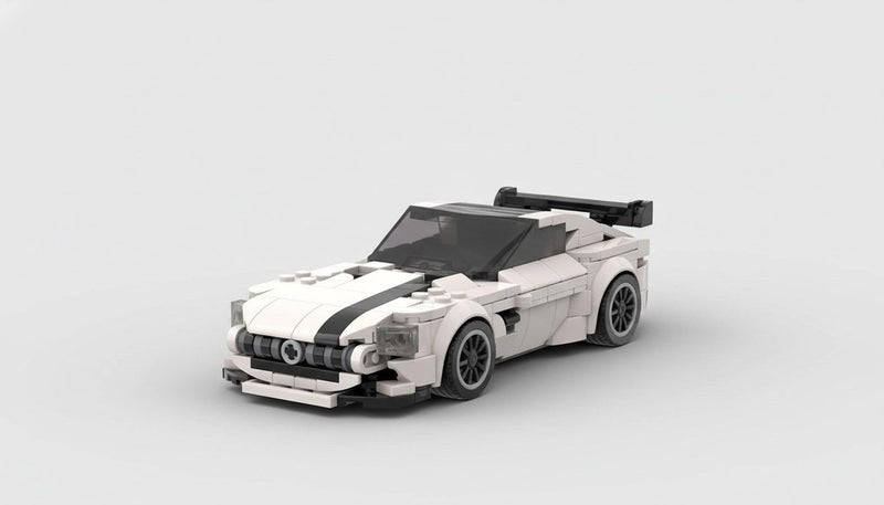 Mercedes-Benz AMG GT R · Weiß und Schwarz